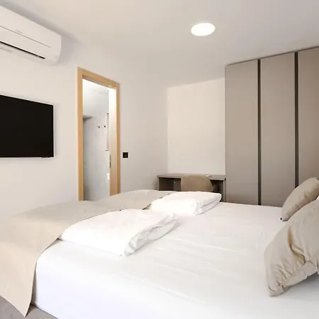 Sole Divino By Briskva *