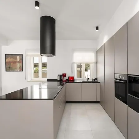 Sole Divino By Briskva וילה